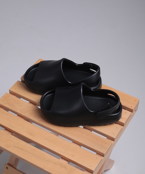 shoes365(シューズスリーシックスファイヴ)の「【shoes365】マジックテープ 防滑 子供サンダル (SS)(サンダル・レディース・オフホワイト/ブラック/グリーン/イエロー・130/140/150/160)」の13枚目の写真