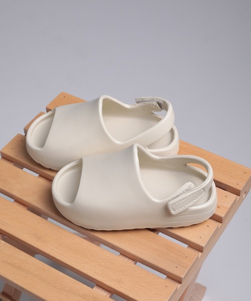 shoes365(シューズスリーシックスファイヴ)の「【shoes365】マジックテープ 防滑 子供サンダル (SS)(サンダル・レディース・オフホワイト/ブラック/グリーン/イエロー・130/140/150/160)」の19枚目の写真