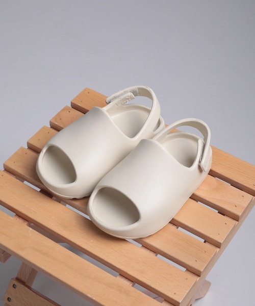 shoes365(シューズスリーシックスファイヴ)の「【shoes365】マジックテープ 防滑 子供サンダル (SS)(サンダル・レディース・オフホワイト/ブラック/グリーン/イエロー・130/140/150/160)」の20枚目の写真