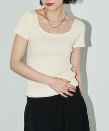 ラウンドネックリブニットトップス