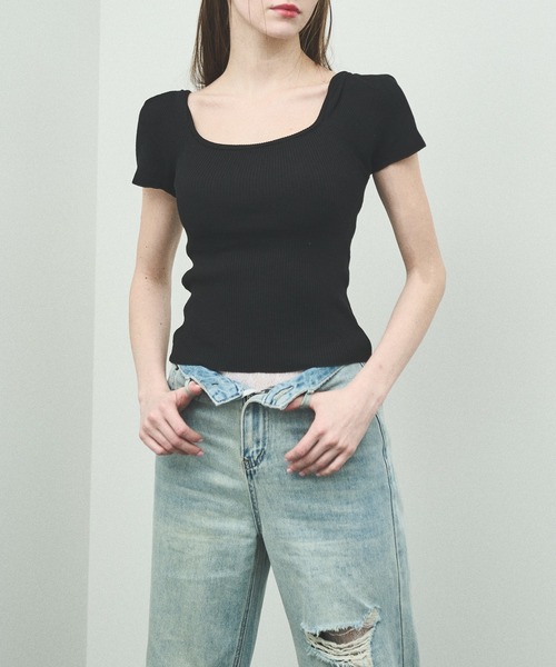 MOCOA'S（モコアズ）の「ラウンドネックリブニットトップス（Tシャツ/カットソー・レディース・ナチュラル/ブラック・FREE）」の10枚目の写真