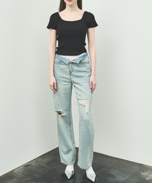 MOCOA'S（モコアズ）の「ラウンドネックリブニットトップス（Tシャツ/カットソー・レディース・ナチュラル/ブラック・FREE）」の4枚目の写真