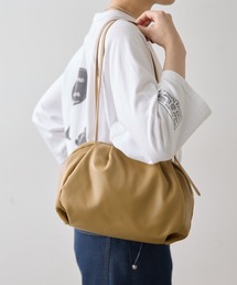 ear PAPILLONNER（イアパピヨネ）の「《本革/430g》コロンボストンバッグ（ボストンバッグ）」