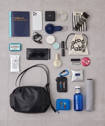 ear PAPILLONNER（イアパピヨネ）の「《本革/430g》コロンボストンバッグ（ボストンバッグ）」