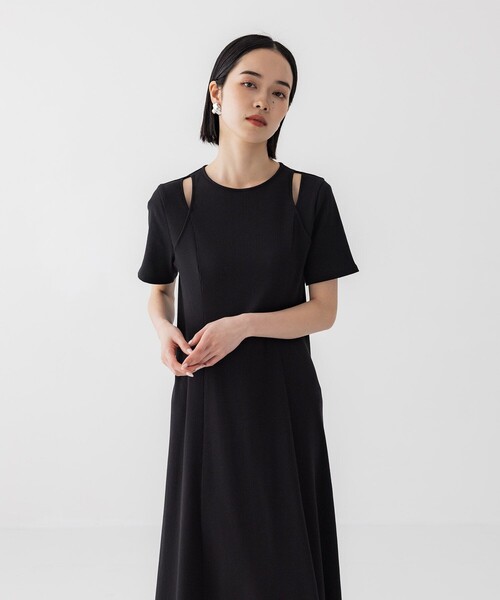 UNITED TOKYO（ユナイテッドトウキョウ）の「ショルダーカットワンピース｜ウォッシャブル（ワンピース・レディース・ブラック/ダークグレー・FREE）」の10枚目の写真