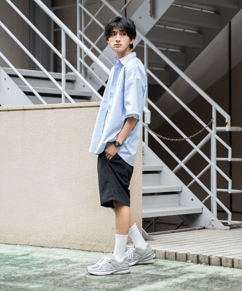 WEGO（ウィゴー）の「WEGO/イージーケアオックスフォードワンポイントシャツ（シャツ/ブラウス・メンズ・ホワイト/ベージュ/サックスブルー・SMALL/LARGE/MEDIUM）」の21枚目の写真