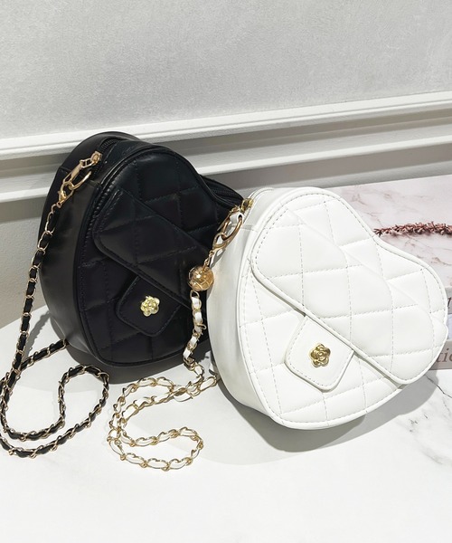 apres jour(アプレジュール)の「【apres jour×ARIAZ】ハートキルティングショルダーバッグ(ショルダーバッグ・レディース・ブラック/ホワイト・FREE)」の6枚目の写真