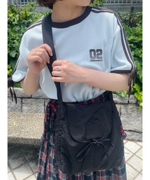 WC（ダブル シー）の「リボンパテッドフラップショルダー（ショルダーバッグ）」