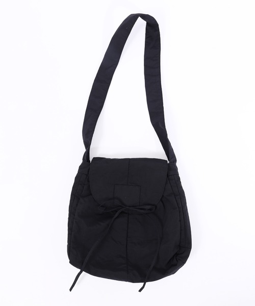 WC（ダブル シー）の「リボンパテッドフラップショルダー（ショルダーバッグ・レディース・アイボリー/ブラック・FREE）」の14枚目の写真