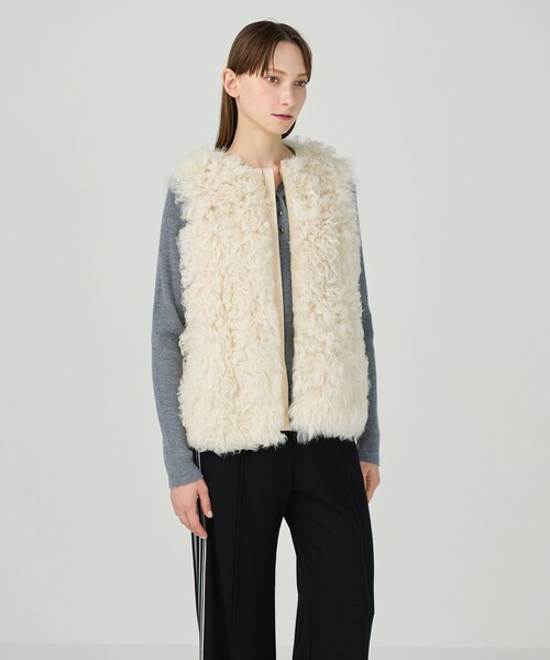 GRACE CLASS(グレースクラス)の「ムートンファージレ(その他アウター・レディース・グレー/キナリ・36)」の6枚目の写真