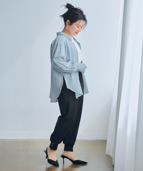 COHINA（コヒナ）の「バックギャザーシアーシャツ【低身長・小柄女性