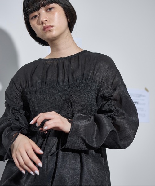 THE YOn(ザヨン)の「シャーリングデザインドロストスリーブシアーブラウス(シャツ/ブラウス・レディース・ブラック/アイボリー/ボルドー・FREE)」の19枚目の写真
