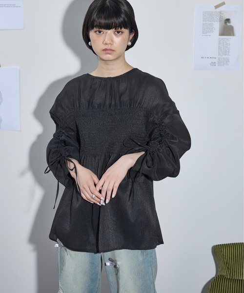 セール】シャーリングデザインドロストスリーブシアーブラウス