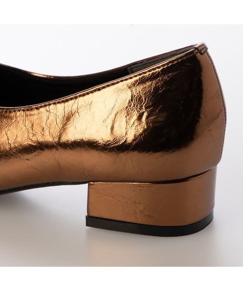 noyau（ノヤウ）の「ポインテッドトゥスリットフラットパンプス（パンプス・レディース・ゴールド/シルバー系その他/ブラック・M/S/LL/L）」の8枚目の写真
