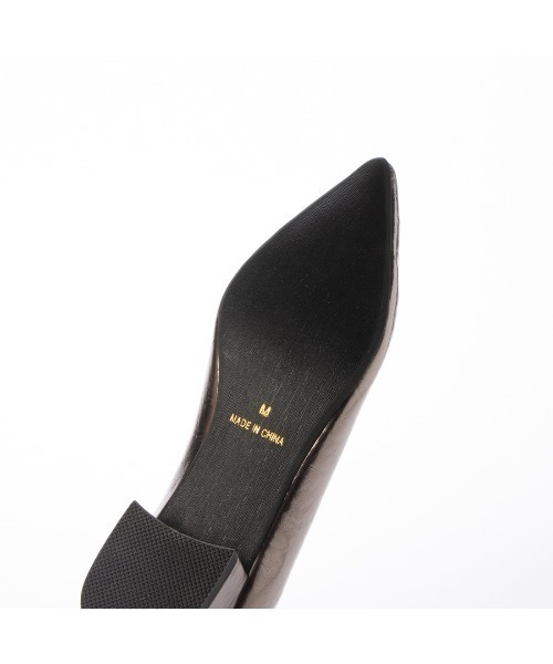 noyau（ノヤウ）の「ポインテッドトゥスリットフラットパンプス（パンプス・レディース・ゴールド/シルバー系その他/ブラック・M/S/LL/L）」の12枚目の写真