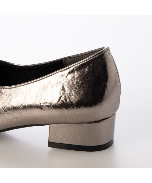 noyau（ノヤウ）の「ポインテッドトゥスリットフラットパンプス（パンプス・レディース・ゴールド/シルバー系その他/ブラック・M/S/LL/L）」の13枚目の写真