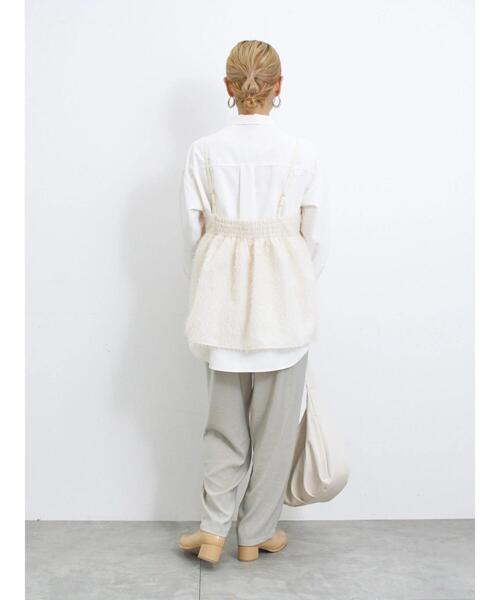 Samansa Mos2 blue（サマンサモスモスブルー）の「ラメフェザーキャミビスチェ（シャツ/ブラウス・レディース・ブラック/キナリ/チャコールグレー・F）」の17枚目の写真