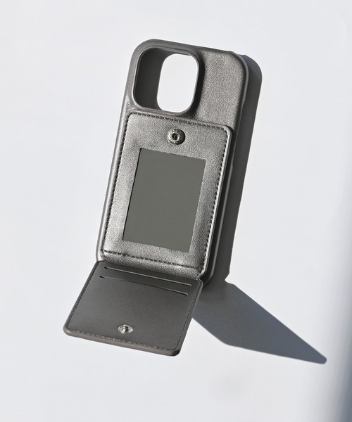 An+u(アンユー)の「メタリックスマホケース iPhone16pro(スマホケース/カバー・レディース・ブロンズ/ゴールド/ブラック/シルバー/ガンメタ・ONE SIZE)」の6枚目の写真