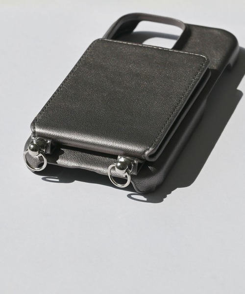 An+u(アンユー)の「メタリックスマホケース iPhone16pro(スマホケース/カバー・レディース・ブロンズ/ゴールド/ブラック/シルバー/ガンメタ・ONE SIZE)」の9枚目の写真