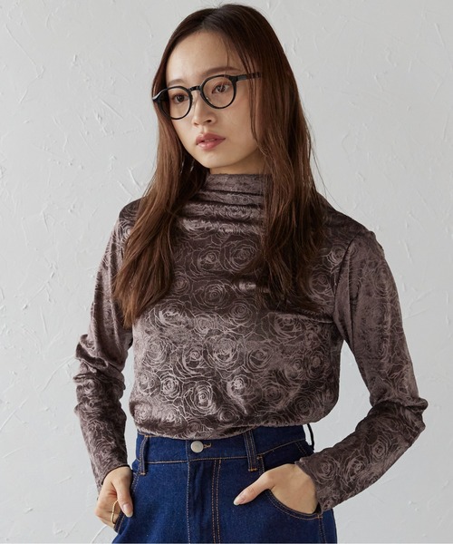 ap retro(アプレトロ)の「フラワーデザインシアーベロアハイネック(Tシャツ/カットソー・レディース・モカ/カーキ/オフホワイト/ベージュ/ブラック・FREE)」の10枚目の写真