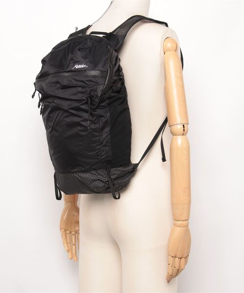 Matador(マタドール)の「MATADOR Freefly16 Packable Backpack マタドール フリーフライ16 バックパック(バックパック/リュック・メンズ・ブラック・FREE)」の7枚目の写真