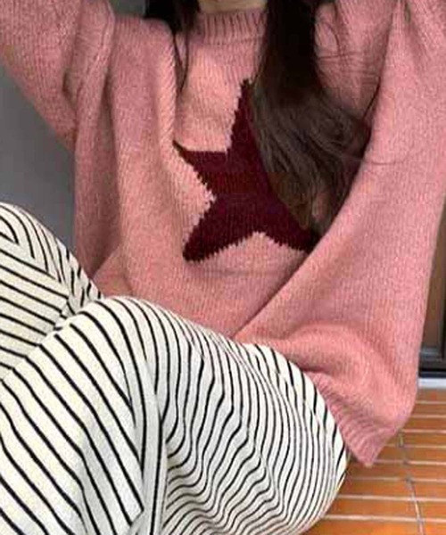 NANEA（ナネア）の「スターモチーフニットプルオーバー（ニット/セーター・レディース・ピンク/グレー・フリー）」の8枚目の写真