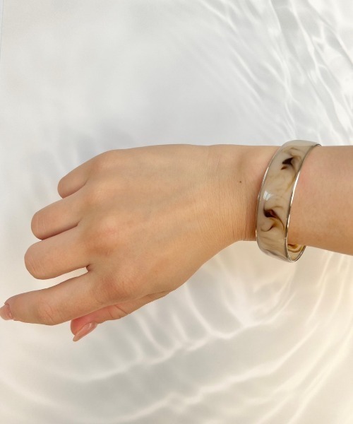 ciite'（シーテ）の「シャイニーマーブル ブレスレット（バングル/リストバンド・レディース・ゴールド/シルバー・FREE）」の4枚目の写真