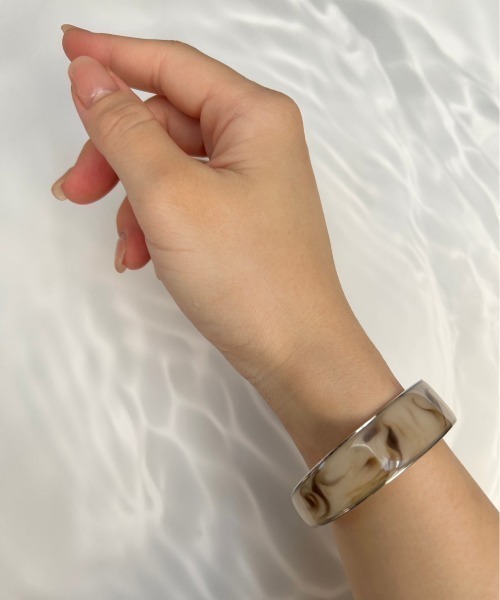 ciite'（シーテ）の「シャイニーマーブル ブレスレット（バングル/リストバンド・レディース・ゴールド/シルバー・FREE）」の15枚目の写真