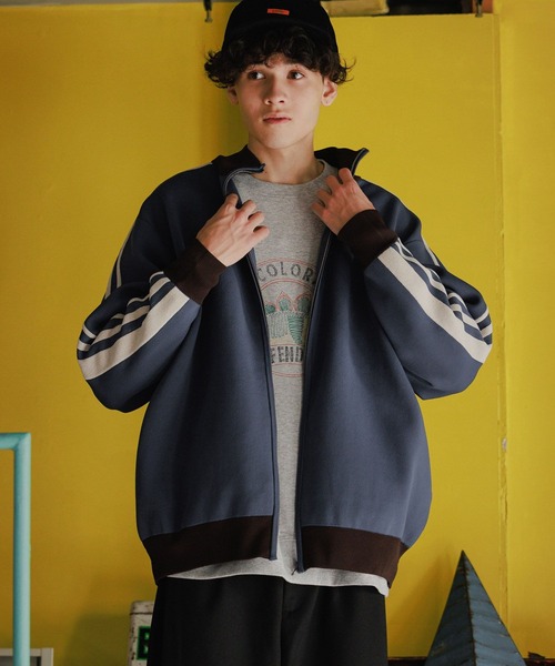niko and...(ニコアンド)の「ニットトラックジャケット(ニット/セーター・メンズ・ブラック/ブルー/オレンジ・MEDIUM/LARGE)」の14枚目の写真
