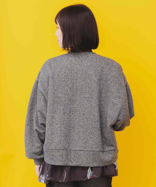 iS ScoLar（イズスカラー）の「543237：花と蝶の刺繍 ラメ裏毛カーディガン（カーディガン/ボレロ・レディース・ピンク/ベージュ/ブラック・M）」の7枚目の写真