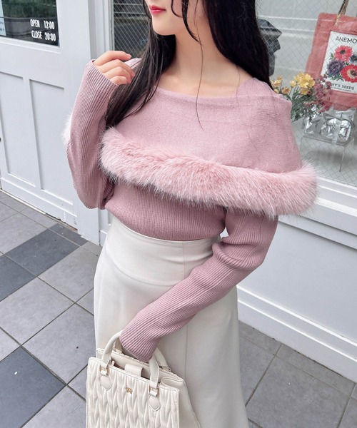 INGNI（イング）の「ファー付ケープニット（ニット/セーター・レディース・ピンク/グレー/ブラック/アイボリー・M）」の13枚目の写真