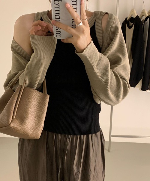 aimoha(アイモハ)の「ショートカーディガン&タンクトップ 2点セット (SS)(アンサンブル・レディース・グレー/ブラック・FREE)」の2枚目の写真
