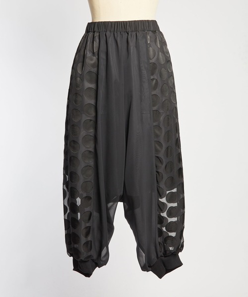 gomme（ゴム）の「ブラックライン　ローパンツ（その他パンツ・レディース・ブラック・MEDIUM）」の5枚目の写真