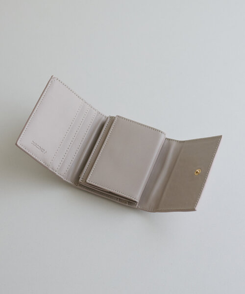 DISCOAT（ディスコート）の「キルティング三つ折りウォレット（財布・レディース・ピンク/ブラック/グレイッシュベージュ・FREE）」の20枚目の写真