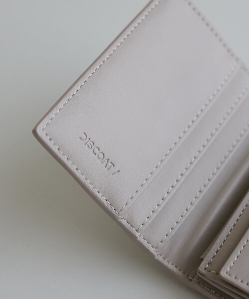 DISCOAT（ディスコート）の「キルティング三つ折りウォレット（財布・レディース・ピンク/ブラック/グレイッシュベージュ・FREE）」の21枚目の写真