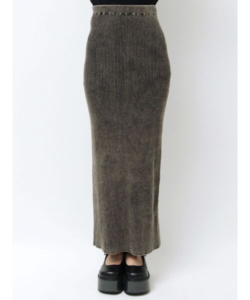 EMODA（エモダ）の「ウォッシュリブマキシスカート（スカート・レディース・ブルー/シルバー/ブラック/ベージュ・FREE）」の20枚目の写真