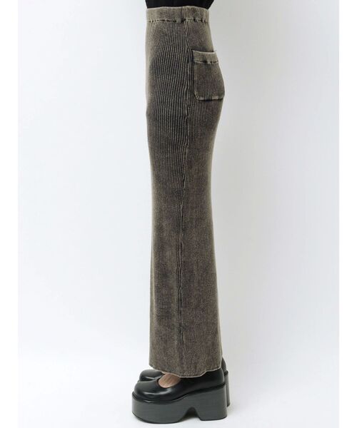 EMODA（エモダ）の「ウォッシュリブマキシスカート（スカート・レディース・ブルー/シルバー/ブラック/ベージュ・FREE）」の21枚目の写真