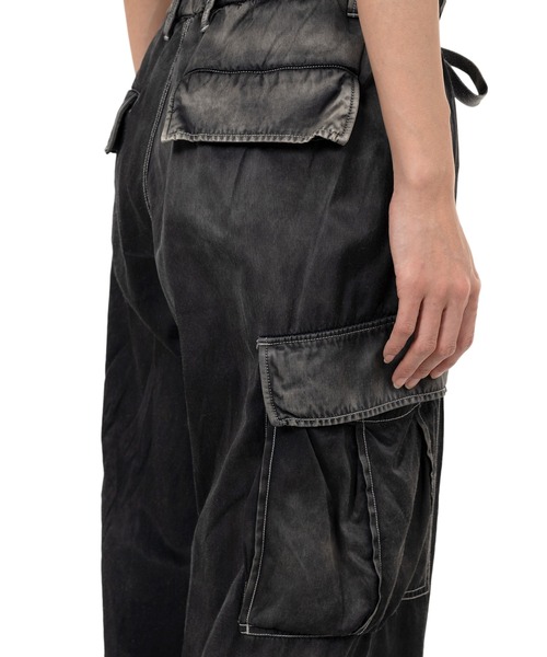 Maison MIHARA YASUHIRO(メゾンミハラヤスヒロ)の「Cotton Satin Cargo Pants(カーゴパンツ・レディース・ブラック・36/38)」の3枚目の写真