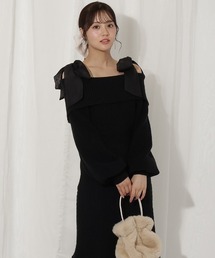 肩リボンケーブルニットワンピース