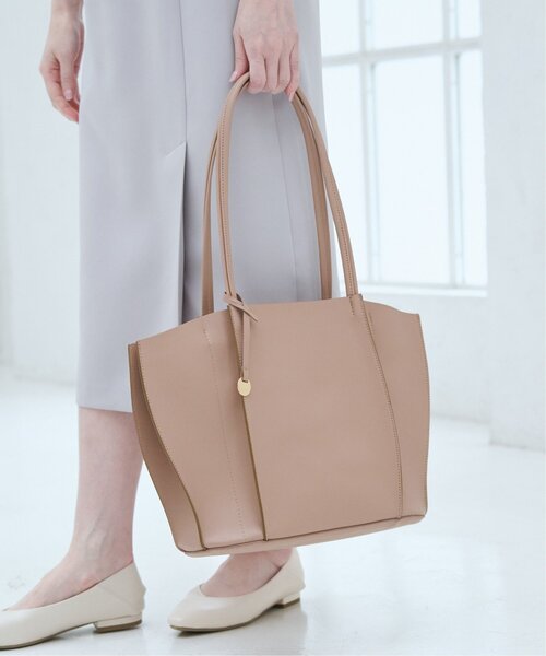 ikka（イッカ）の「PUハギ横長トートバッグ（トートバッグ・レディース・ホワイト/ピンクベージュ/ブラック/グレー・FREE）」の15枚目の写真