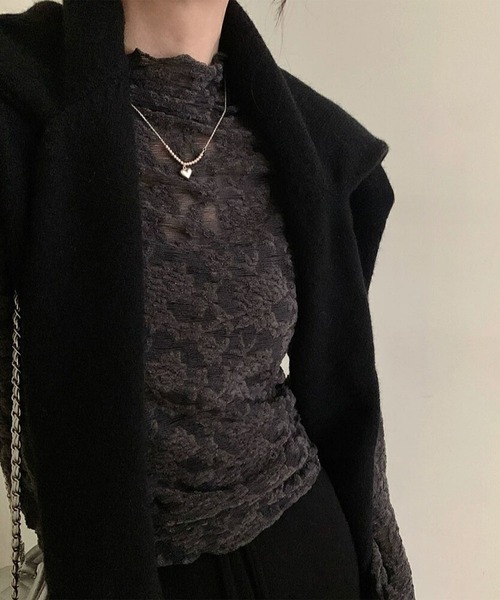 Jasmine Grandiflorum(ジャスミングランディフローラム)の「【Jasmine】ストレッチレースシアートップス(Tシャツ/カットソー・レディース・ブラック/グレー/オフホワイト/チョコ・FREE)」の6枚目の写真