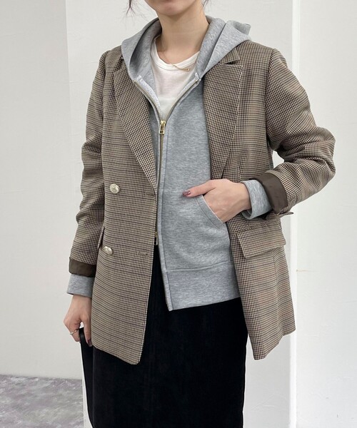 fredy emue（フレディエミュ）の「ダンボールフードZIPスウェットブルゾン（スウェット・レディース・ネイビー/ブラウン/グレー/アイボリー・38）」の2枚目の写真