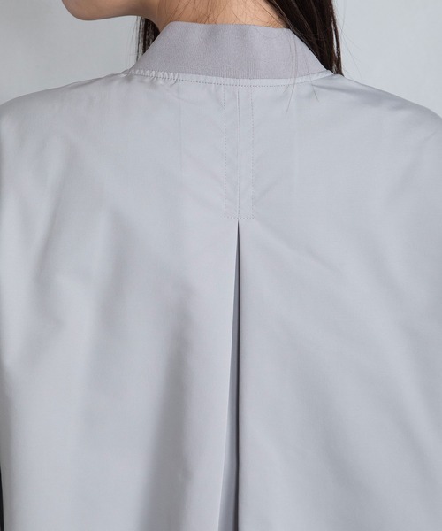 MARECHAL TERRE（マルシャルテル）の「袖プリーツブルゾン（ブルゾン・レディース・ブラック/アイボリー/ベージュ/グレー・MEDIUM）」の19枚目の写真