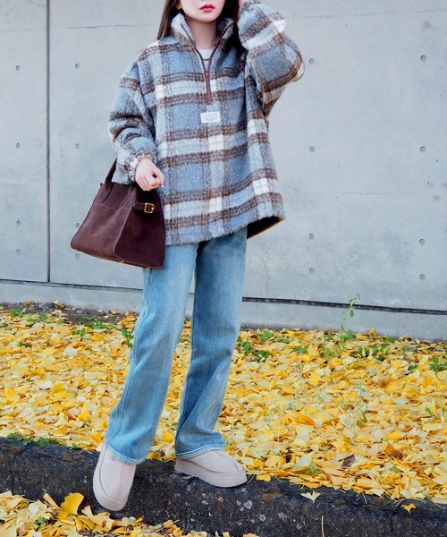 LAULEN（ローレン）の「fleece lining high waist denim /裏起毛ハイウエストストレッチストレートデニムパンツ（デニムパンツ・レディース・ダークブルー/ライトブルー/ブルー・XS/S/M/L）」の11枚目の写真