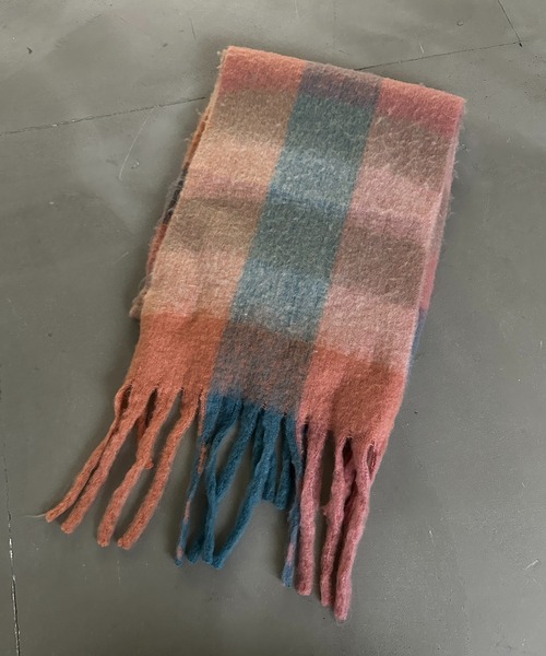 apres jour mignon(アプレジュールミニョン)の「【apresjour mignon×ARIAZ】カラーチェックマフラー(ストール/ショール・レディース・ピンク系その他/オレンジ系その他/ホワイト系その他2・ONESIZE)」の8枚目の写真