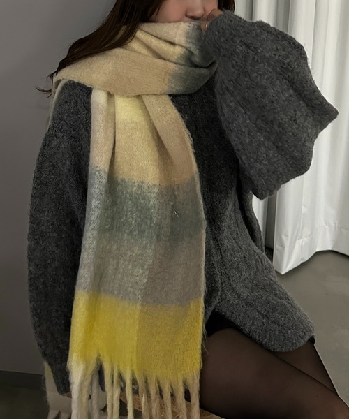 apres jour mignon(アプレジュールミニョン)の「【apresjour mignon×ARIAZ】カラーチェックマフラー(ストール/ショール・レディース・ピンク系その他/オレンジ系その他/ホワイト系その他2・ONESIZE)」の11枚目の写真