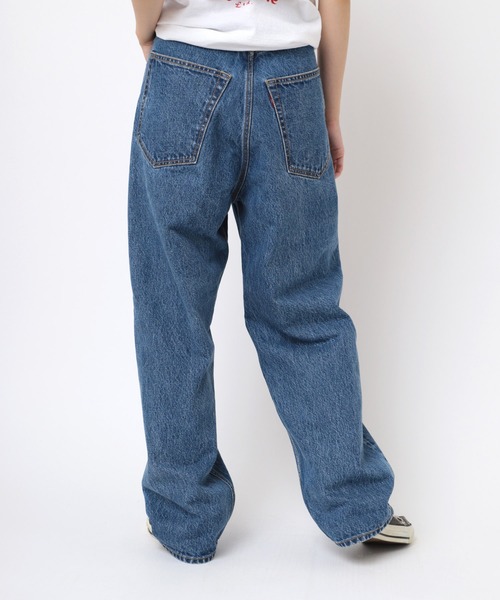 RNA（アールエヌエー）の「R4319 ＡＬＴ刺繍ワイドストレート（デニムパンツ・レディース・ライトインディゴブルー・MEDIUM）」の3枚目の写真