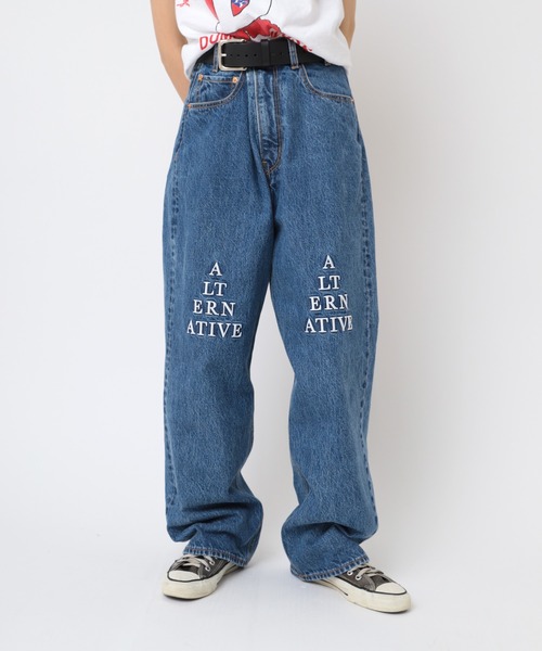 RNA（アールエヌエー）の「R4319 ＡＬＴ刺繍ワイドストレート（デニムパンツ・レディース・ライトインディゴブルー・MEDIUM）」の17枚目の写真