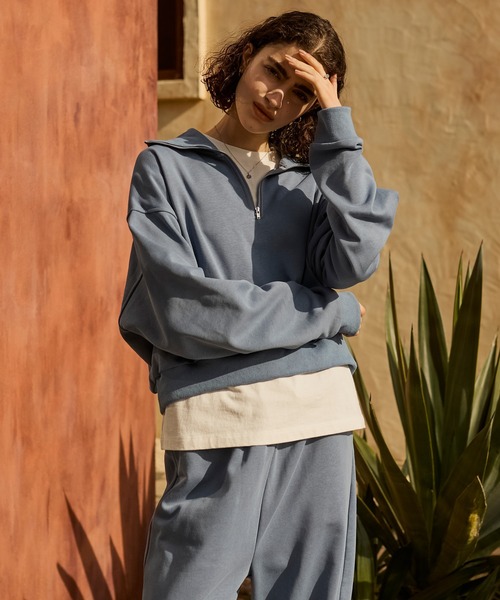 セール】【AMERIA ANDERSON】half zip back logo print sweatshirt