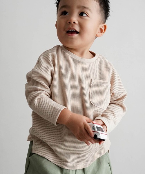 PUPPAPUPO(プッパプーポ)の「長袖 Tシャツ ワッフル(Tシャツ/カットソー・キッズ・ライトカーキ/ベージュ/モカ/アイボリー/ピンクベージュ・130/120/110/100/90/80)」の1枚目の写真